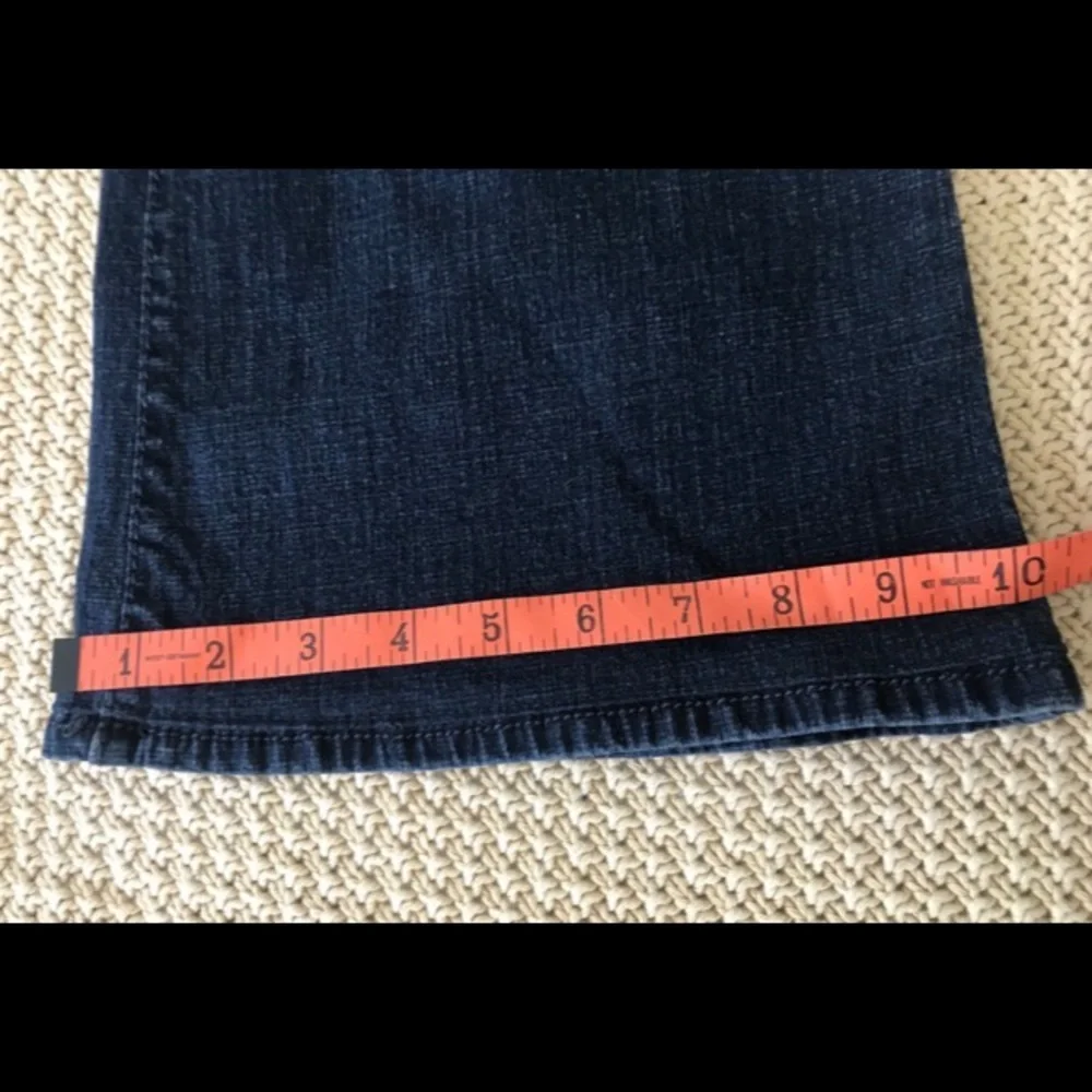 Jessica Simpson Blue Flare Jeans with Classic Indigo Shade NWOT. - Picture 8 of 15